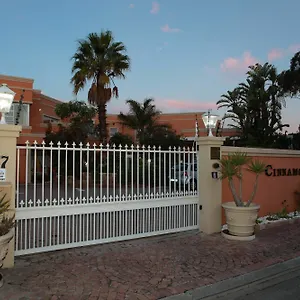 https://cinnamon-house-bed-breakfast.hotels-capetown.com