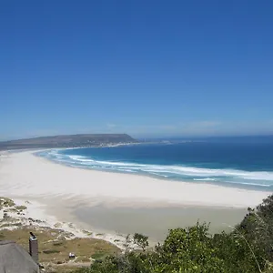 https://sacred-mountain-lodge.hotels-capetown.com